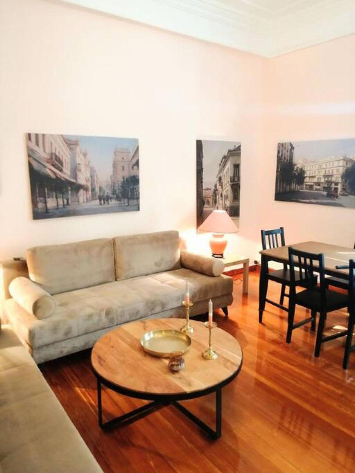 Elegant Apartment In Syntagma Square アテネ エクステリア 写真